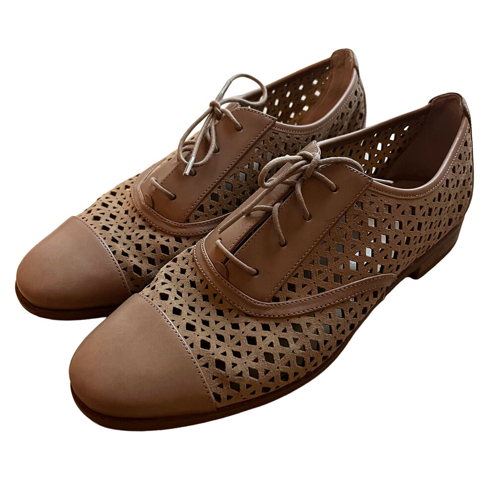 MICHAEL KORS Tan Leather Perforated Lace Up Oxford Flats Shoes Women's Size 8M